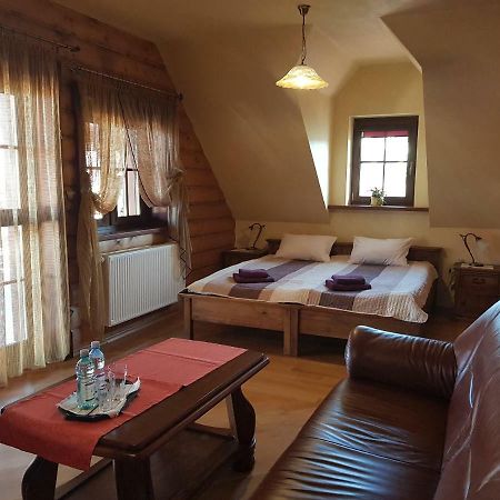 Korczyna  Stary Lwow Bed & Breakfast エクステリア 写真
